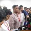 ইসির রিমোট আগারগাঁওয়ে নাই, অন্য জায়গায়: হাসনাত আবদুল্লাহ