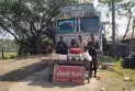 বুড়িমারী স্থলবন্দর বিজিবি চেকপোস্টে সীসা ও ঔষধসহ ভারতীয় ট্রাকচালক আটক