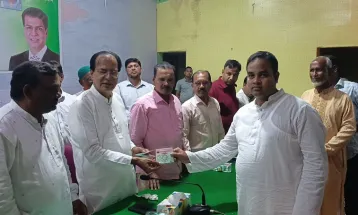 লালমনিরহাটে আ'লীগ-জাপার ৫৬ ইউপি সদস্যের বিএনপিতে যোগদান