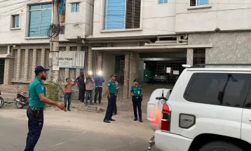 রাজশাহীতে বাসায় ঢুকে বিচারকের ছেলেকে কুপিয়ে হত্যা, স্ত্রী আহত