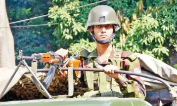 আগুন-ককটেল বিস্ফোরণ; হাই অ্যালার্ট