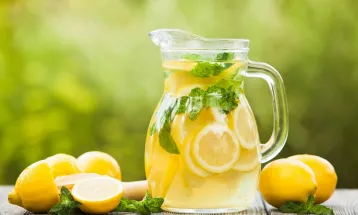 শীতকালে সুস্থ থাকতে পান করুন এই ছয়টি পানীয়