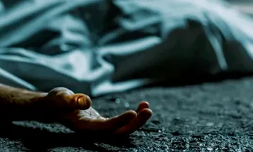 দিনাজপুরে চলন্ত ট্রেনে গলা কেটে হত্যা