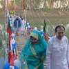 লালমনিরহাট যুবদলের উদ্যোগে স্বেচ্ছাশ্রমে ভাসমান সেতু নির্মাণ