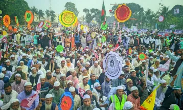 নতুনভাবে পুরান বউ নতুন শাড়িতে দেওয়ার দিন শেষ: চরমোনাই পীর 