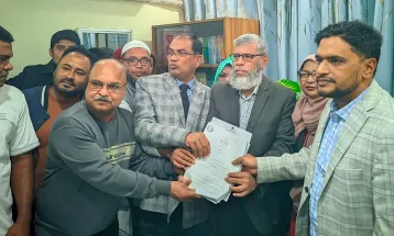 রংপুর-৩ আসনে মনোনয়নপত্র নিলেন বিএনপির প্রার্থী সামসুজ্জামান সামু