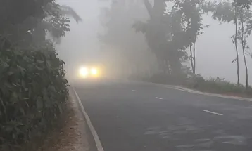 কুড়িগ্রামে হিমেল বাতাস আর ঘন কুয়াশা, তাপমাত্রা ১২ ডিগ্রি সেলসিয়াস