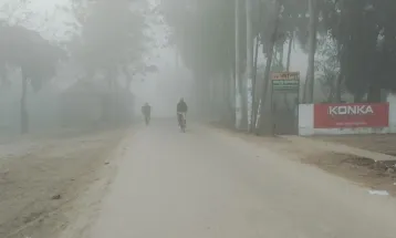 কুড়িগ্রামে ঘন কুয়াশা, হিম বাতাসে জনজীবন স্থবির