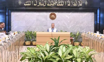 উপদেষ্টা পরিষদের জরুরি বৈঠক, থাকছেন ফখরুল