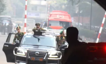 সংসদ ভবনে নেওয়া হয়েছে খালেদা জিয়ার মরদেহ